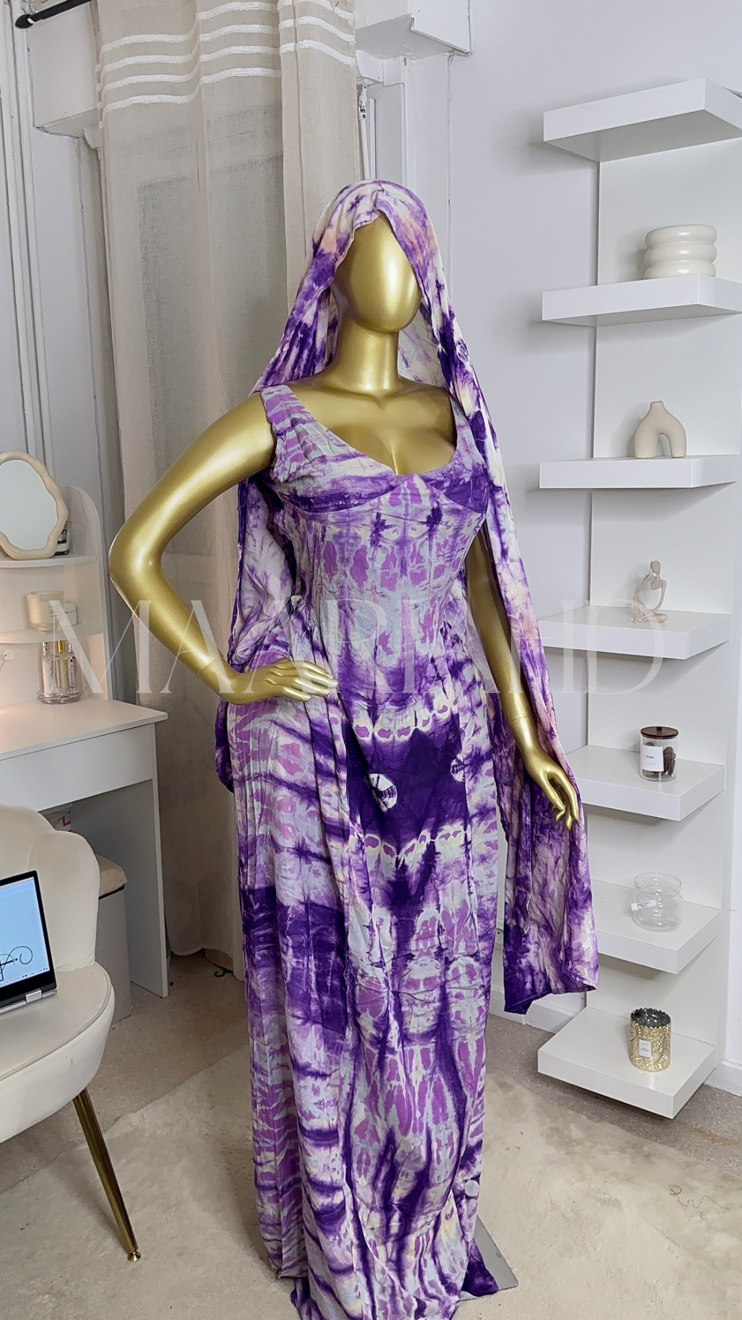 Robe Velvet Touch — foulard inclus